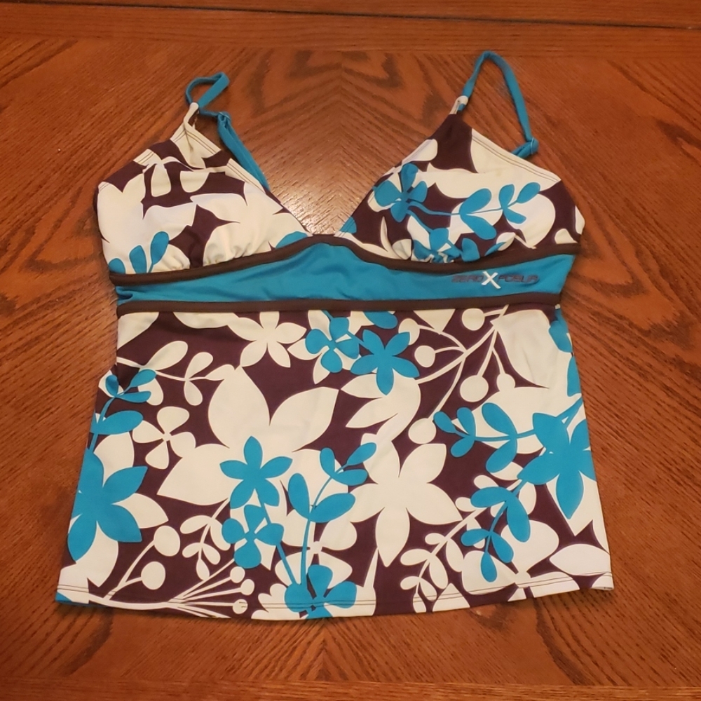 Womens zerox Posua bathing suit  top size 14